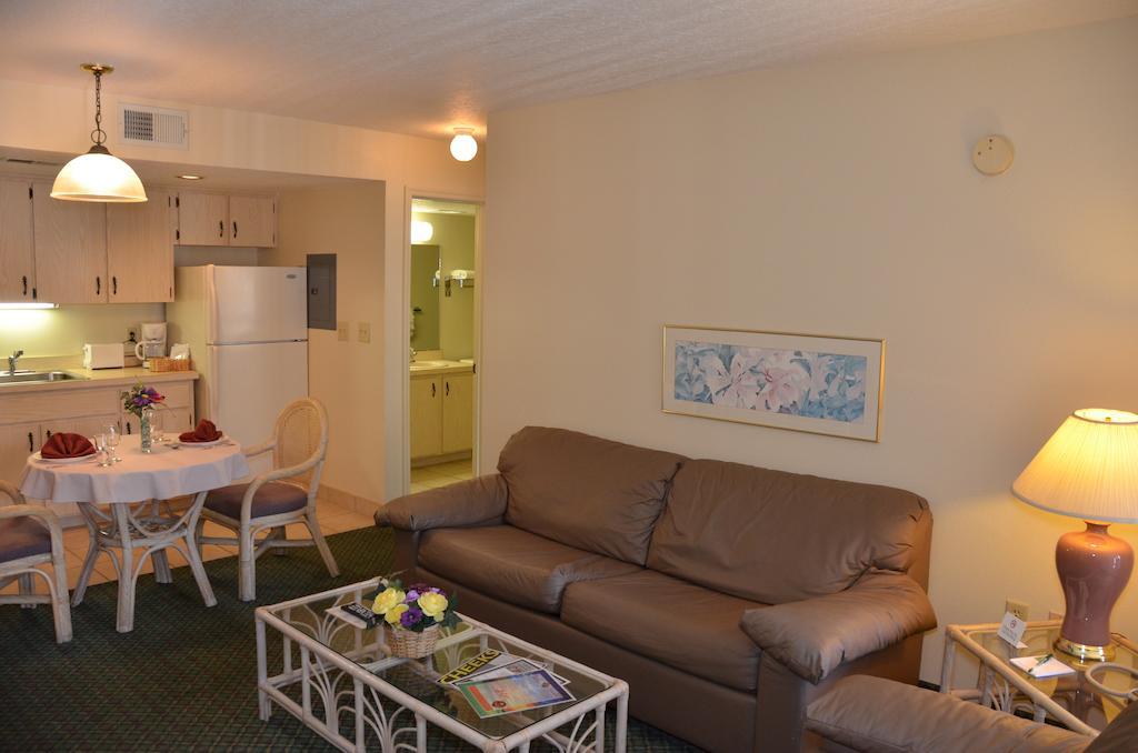 Cypress Cove Nudist Resort 凤凰木 客房 照片