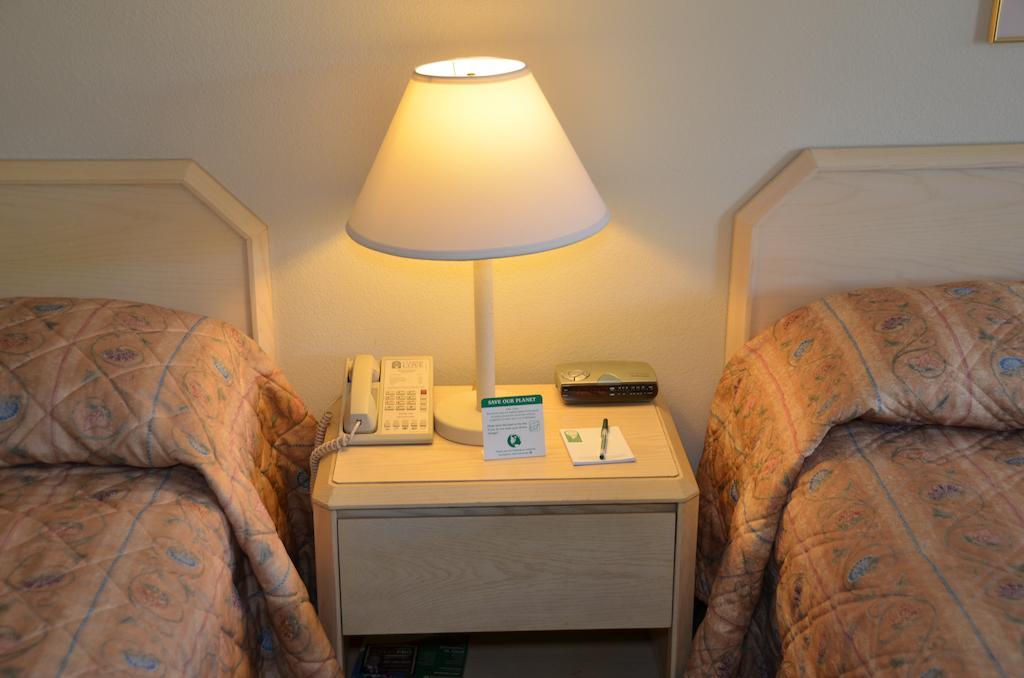 Cypress Cove Nudist Resort 凤凰木 客房 照片